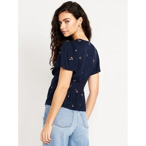 Old Navy Tops - Old Navy V-neck Button Down Crepe Top XL Navy Cherries Flutter Sleeve Smocked